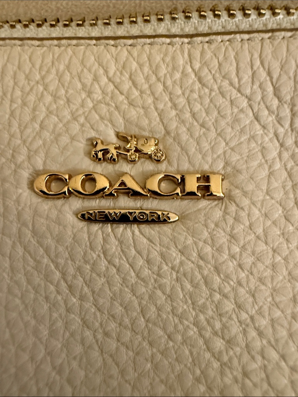 Coach Nolita 19 Pebbled Leather Shoulder Bag in Cream with Gold Chain - Picture 9 of 10